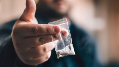 Χερσόνησος: Με χειροπέδες για κοκαΐνη και κάνναβη