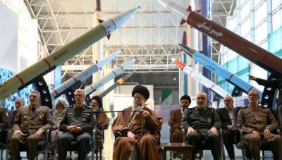 Ιαχές πολέμου από το Ιράν: Κάλεσμα Χαμενεί κατά του Ισραήλ-Στρατιώτες του σε Λίβανο και Συρία