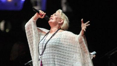 Μαρινέλλα: Σταθερή η κατάσταση της υγείας της – Κρίσιμη η αυριανή μέρα