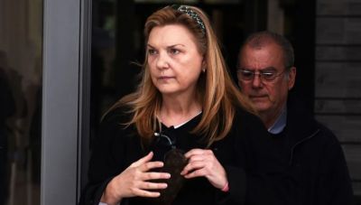 Στέκομαι δίπλα του, ο Πέτρος δεν είναι βιαστής λέει η σύζυγός του Φιλιππίδη