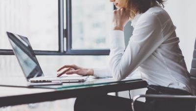 Στο 53,4% η συμμετοχή των γυναικών στην αγορά εργασίας