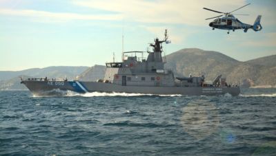 Ναυάγιο με μετανάστες στην Β.Α. Ικαρία – Διάσωση 16 ατόμων