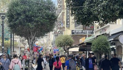 Ηράκλειο: Στους δρόμους για τα Πασχαλινά δώρα και ψώνια - Κορυφώνεται η κίνηση στην αγορά (φωτο)