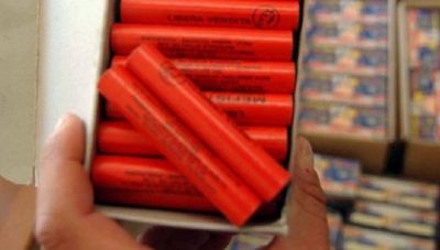 Κροτίδες: Τραυματισμοί, κατασχέσεις και συλλήψεις - Περιστατικό και στην Κρήτη