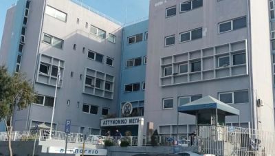 Χανιά: Αυτοτραυματίστηκε έξω από το Αστυνομικό Μέγαρο λίγο μετά την έξοδό του από ψυχιατρική κλινική