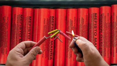 Κρήτη: Πουλούσε κροτίδες σε διάφορες περιοχές της Ελλάδας μέσω εφαρμογής στο Ιντερνετ