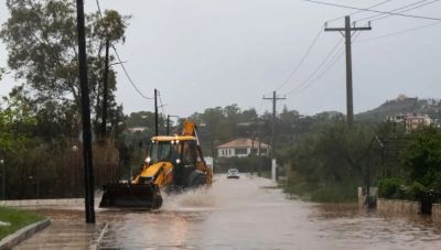 Συνεχίζεται και σήμερα στην Κρήτη η κακοκαιρία με καταιγίδες, χαλαζοπτώσεις και δυνατούς ανέμους