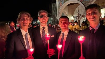 Παύλος Ντε Γκρες: Η φωτογραφία με τους γιους του από το βράδυ της Ανάστασης