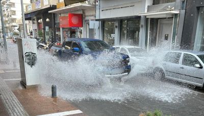 Δεν αλλάζει σήμερα το καιρικό μοτίβο-Βροχές και καταιγίδες μέχρι την Κυριακή