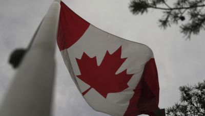 Στις κάλπες σήμερα ο Καναδάς: «Μπρα ντε φερ» Φιλελεύθερων και Συντηρητικών