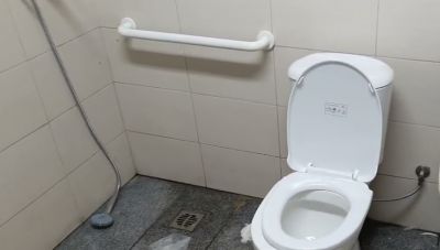 Ηράκλειο: Αδιανόητη η κατάσταση στις τουαλέτες του αεροδρομίου «Νίκος Καζαντζάκης»