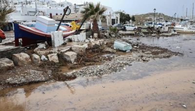 Μύκονος: Εικόνες καταστροφής μετά το πέρασμα της κακοκαιρίας