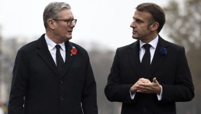 Κιρ Στάρμερ και Εμανουέλ Μακρόν εκφράζουν τις ανησυχίες τους για τις επιπτώσεις των δασμών Τραμπ