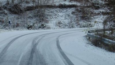 Λάρισα: Χιονοπτώσεις στα ορεινά του νομού –  Πώς θα εξελιχθεί ο καιρός