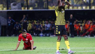 Conference League: Η Αράζ «σόκαρε» τον Άρη και τον άφησε εκτός Ευρώπης, 2-2 στο «Βικελίδης»