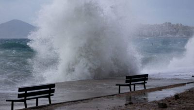Καιρός: Αίθριος με μικρή άνοδο θερμοκρασίας - Προειδοποίηση για θυελλώδεις ανέμους