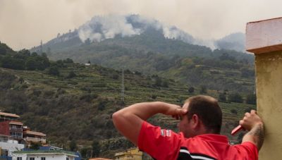 Ισπανία: Πάνω από 1.000 άνθρωποι απομακρύνονται από τα σπίτια τους εξαιτίας πυρκαγιών