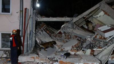 Τουρκία: Νέα βίντεο από τη στιγμή του σεισμού-Δεκάδες τα σπίτια που κατέρρευσαν