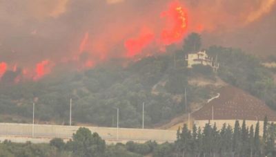 Ανεξέλεγκτη η φωτιά στην Αχαΐα - Στάχτη σπίτια και επιχειρήσεις (φωτο)