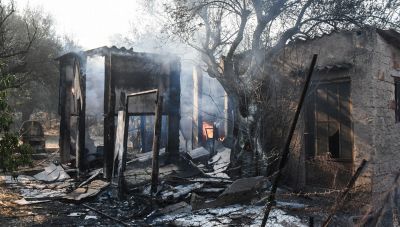 Πόσα πληρώνει ετησίως η Ελλάδα για τις φυσικές καταστροφές και πόσα δαπανά για πυρόσβεση και πρόληψη