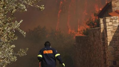 Φωτιά στην Κερατέα: Σηκώθηκε ελικόπτερο - Που έχει εκτροπή κυκλοφορίας