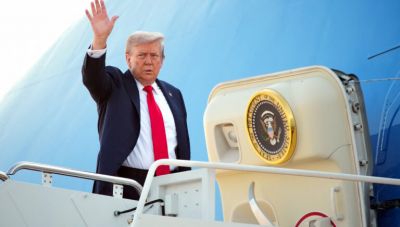 Τραμπ μέσα από το Air Force One: Απόφαση του Κιέβου τυχόν ανταλλαγές εδαφών με τη Ρωσία