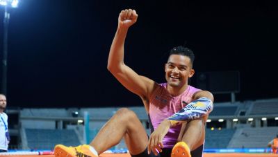 Συνέτριψε το πανελλήνιο ρεκόρ ο απίστευτος Καραλής – «Πέταξε» στα 6.08μ. και έγινε ο 4ος καλύτερος όλων των εποχών