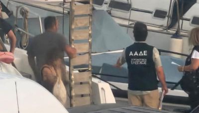 ΑΑΔΕ: Πάνω από 100 παραβάσεις σε μία εβδομάδα σε επιχειρήσεις δημοφιλών τουριστικών προορισμών