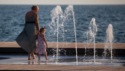 Άνοδος της θερμοκρασίας με 40αρια την Παρασκευή-Ανάσα δροσιάς με τα μελτέμια από την Κυριακή