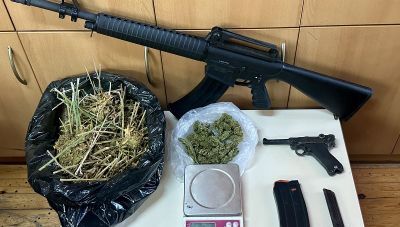 Μυλοπόταμος: Συλλήψεις για διακίνηση ναρκωτικών με εντοπισμό φυτειών κάνναβης (Φωτο)