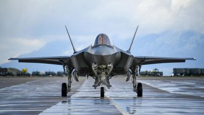 Απότομη προσγείωση της Αγκυρας για τα F-35