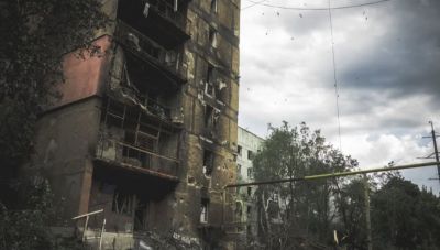 Ουκρανία: Μία νεκρή και 2 τραυματίες σε ρωσικά πλήγματα στη Χερσώνα