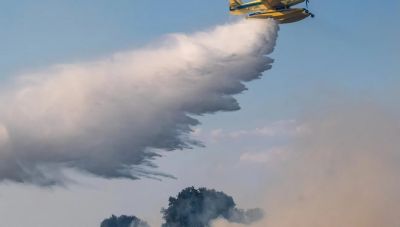 Φωτιά ξέσπασε στον Ανδριανό Λασιθίου - Επιχειρούν δύο εναέρια μέσα