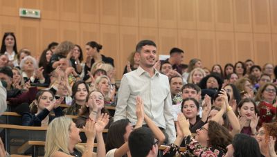 Κωνσταντίνος–Εφραίμ Τσαγκατάκης: Ο πρώτος απόφοιτος του Ελληνικού Μεσογειακού Πανεπιστημίου με εντυπο-αναπηρία