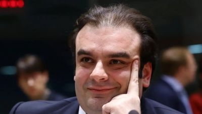Κυριάκος Πιερρακάκης: «Η Ελλάδα παίρνει την εκδίκησή της», γράφει το TV5 Monde για την εκλογή του στο Eurogroup