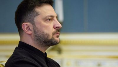 Ο Ζελένσκι ζητά «αξιοπρεπή ειρήνη» ενόψει των κρίσιμων συνομιλιών και λέει ότι θα υπάρξουν συμβιβασμοί