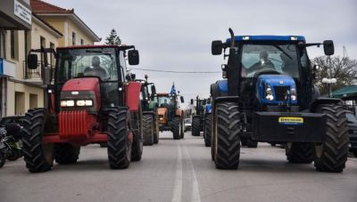 Σε αναβρασμό ο αγροτικός κόσμος: Κλιμακώνονται τα μπλόκα και οι δυναμικές κινητοποιήσεις από την Κρήτη έως τη Μακεδονία
