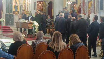 Βαρύ πένθος στο Ηράκλειο: Το τελευταίο αντίο στον Μανώλη Κουμαντάκη (φωτο)