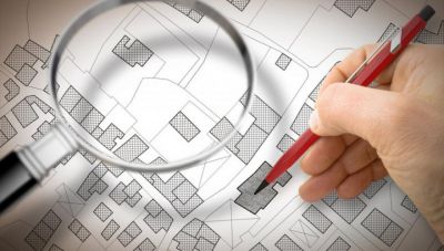 Φρ. Παρασύρης: Πέρασαν δέκα μήνες και το Υπουργείο δίνει την ίδια απάντηση για την πλατφόρμα «Μεταβολές» του Κτηματολογίου