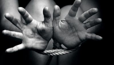 Γερμανία: 61χρονος νάρκωνε, βίαζε και βιντεοσκοπούσε τη σύζυγό του για χρόνια