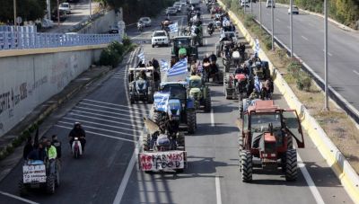 Μηχανοκίνητη πορεία στο Ηράκλειο από τους αγρότες της ΕΟΑΣ την Τρίτη-Ακλόνητο το μπλόκο στα Μεγάλα Χωράφια