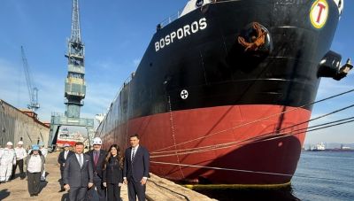 Η Γκιλφόιλ επισκέφθηκε τα ναυπηγεία Ελευσίνας και το «BOSPOROS» της Tsakos Energy Navigation