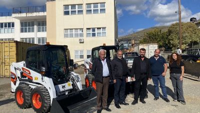 Με δύο νέα μηχανήματα έργου ενισχύθηκε ο στόλος οχημάτων του Δήμου Γόρτυνας