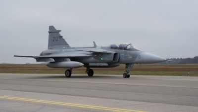 Gripen: Η Σουηδία «τρέχει» την ενσωμάτωση των γερμανικών πυραύλων Taurus στα μαχητικά της