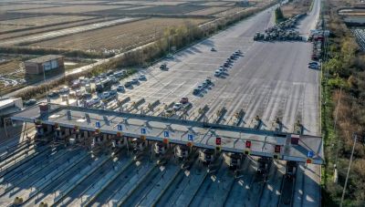 Οι αγρότες κλείνουν στις 12 το ρεύμα προς Αθήνα στο μπλόκο των Μαλγάρων – Κινητοποιήσεις σε Νίκαια και Χαλκίδα