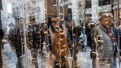 Aνοιχτά τα καταστήματα και τα σούπερ μάρκετ και σήμερα – Το ωράριο