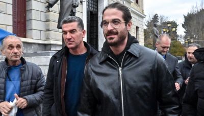 Σήμερα η δίκη του Άρη Μουγκοπέτρου - Βαριές κατηγορίες από την εν διαστάσει σύζυγό του