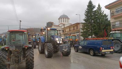 Αμετακίνητοι οι αγρότες στα μπλόκα – Εξαπλώνονται σε όλη τη χώρα οι κινητοποιήσεις