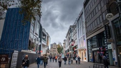 Ευρωζώνη: Αλμα 30 μηνών στην επιχειρηματική δραστηριότητα – Ισχυρή ώθηση από υπηρεσίες