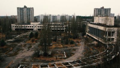 Κατεστραμμένο το προστατευτικό κέλυφος του Τσερνόμπιλ μετά το πλήγμα drone-Κίνδυνος για την πυρηνική ασφάλεια